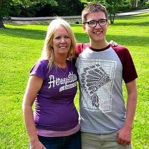 Meet your Posher, Sandy